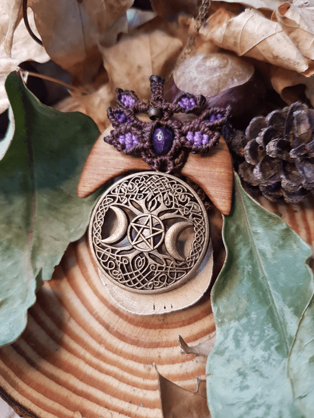 Pendentif "Lune d'Yggdrasil"