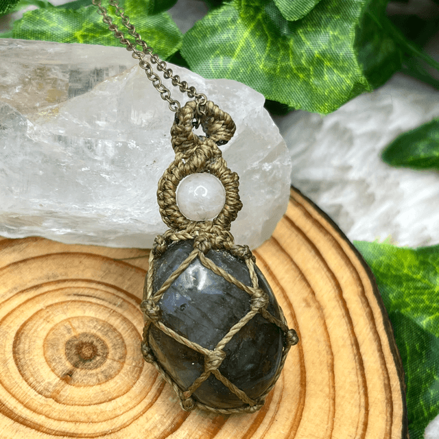 Pendentif « Dragon Egg »