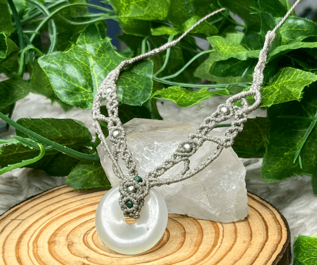 Collier/ Diadème «Perles du Ruisseau »