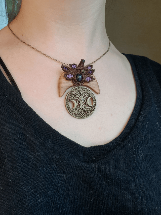 Pendentif "Lune d'Yggdrasil"