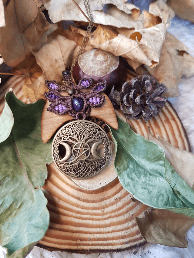 Pendentif "Lune d'Yggdrasil"
