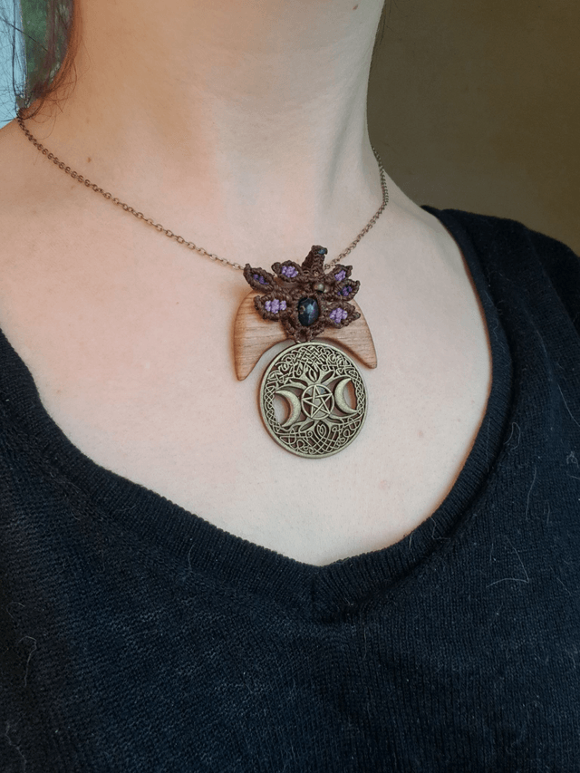 Pendentif "Lune d'Yggdrasil"