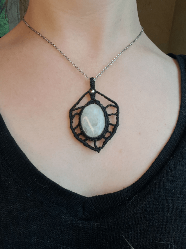 Pendentif "Feuille" Noir